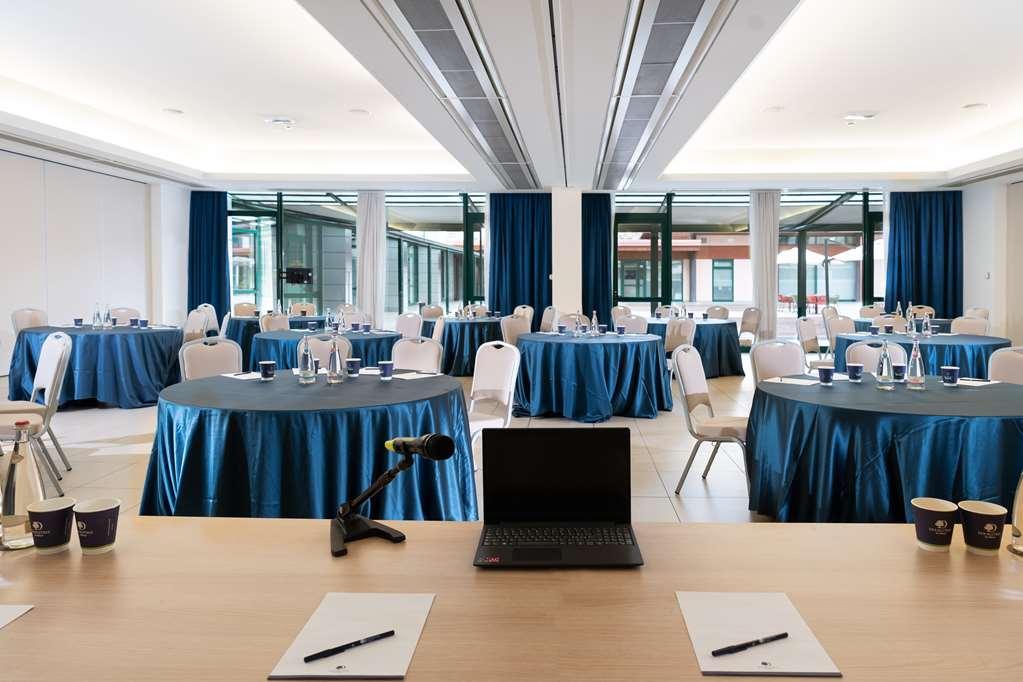 Doubletree By Hilton Milan Malpensa Solbiate Olona Hotell Bekvämligheter bild