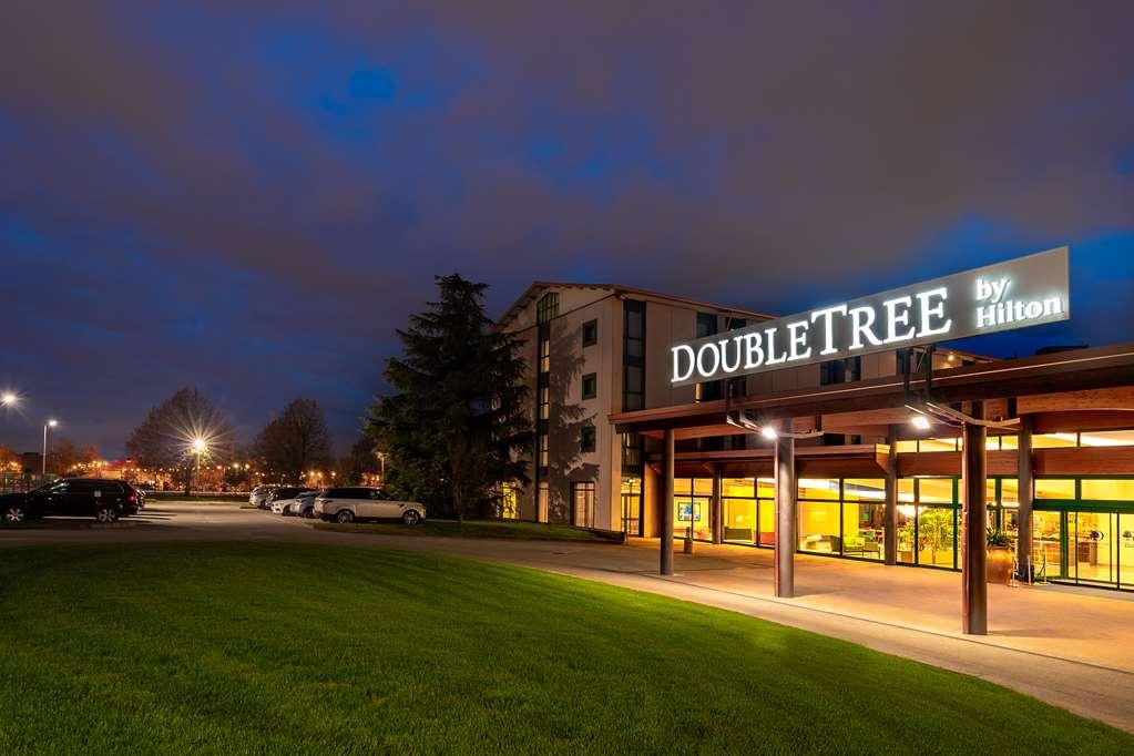 Doubletree By Hilton Milan Malpensa Solbiate Olona Hotell Exteriör bild