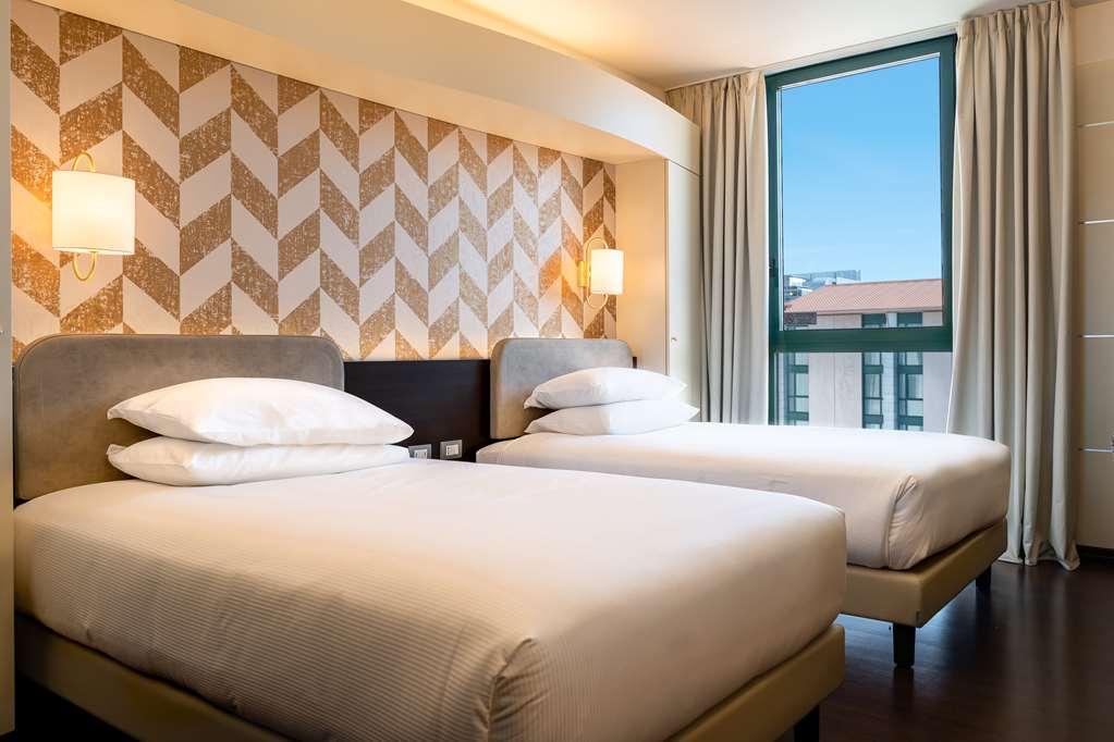 Doubletree By Hilton Milan Malpensa Solbiate Olona Hotell Rum bild