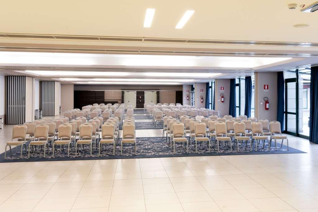 Doubletree By Hilton Milan Malpensa Solbiate Olona Hotell Bekvämligheter bild