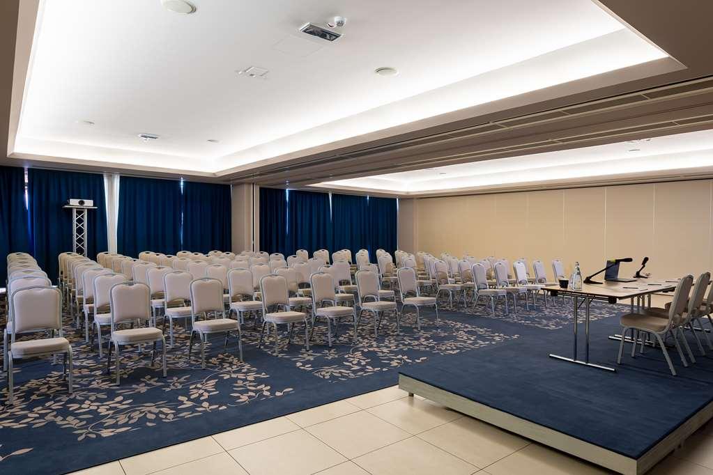 Doubletree By Hilton Milan Malpensa Solbiate Olona Hotell Bekvämligheter bild