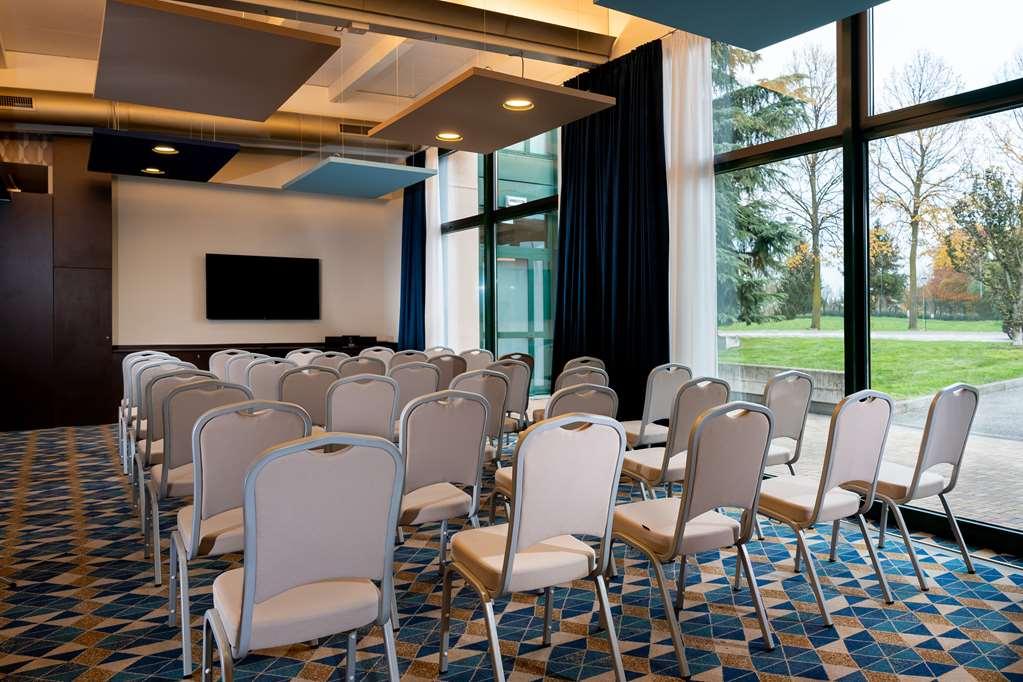 Doubletree By Hilton Milan Malpensa Solbiate Olona Hotell Bekvämligheter bild