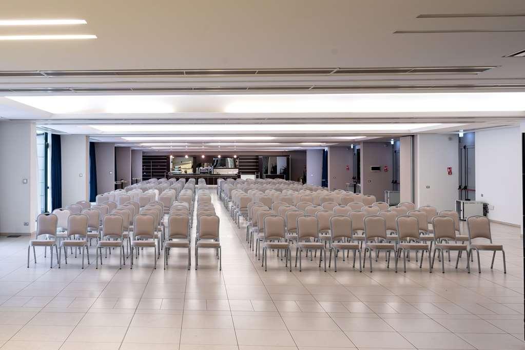 Doubletree By Hilton Milan Malpensa Solbiate Olona Hotell Bekvämligheter bild