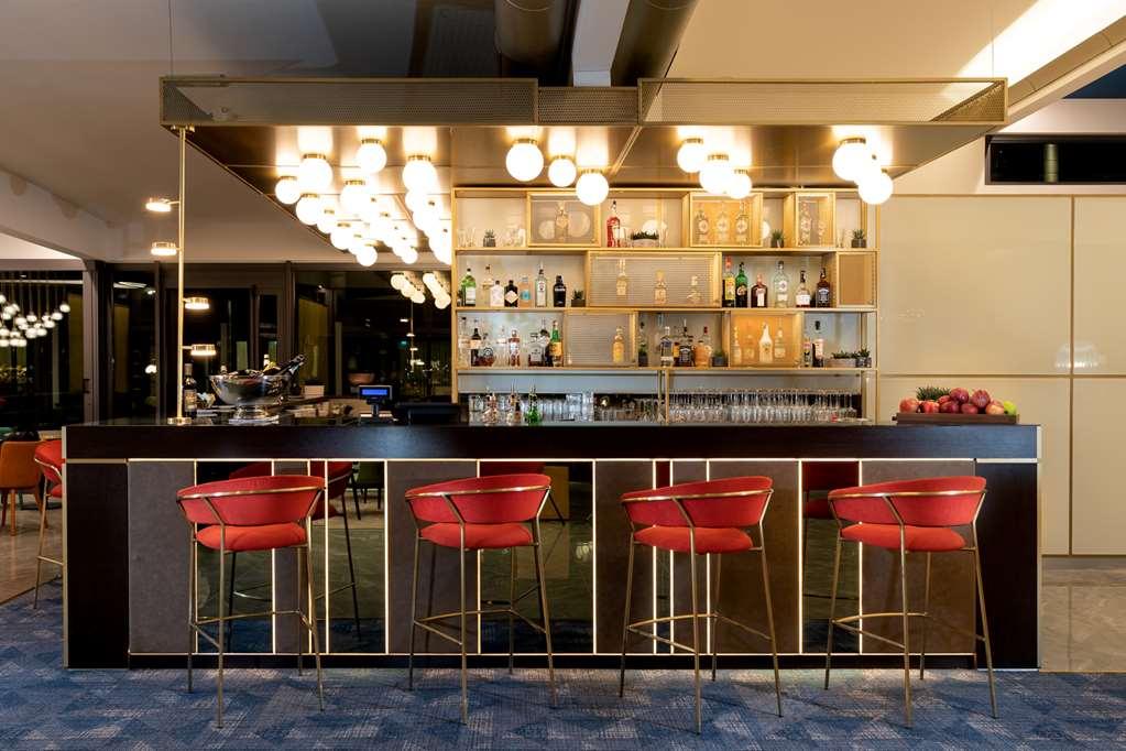 Doubletree By Hilton Milan Malpensa Solbiate Olona Hotell Restaurang bild