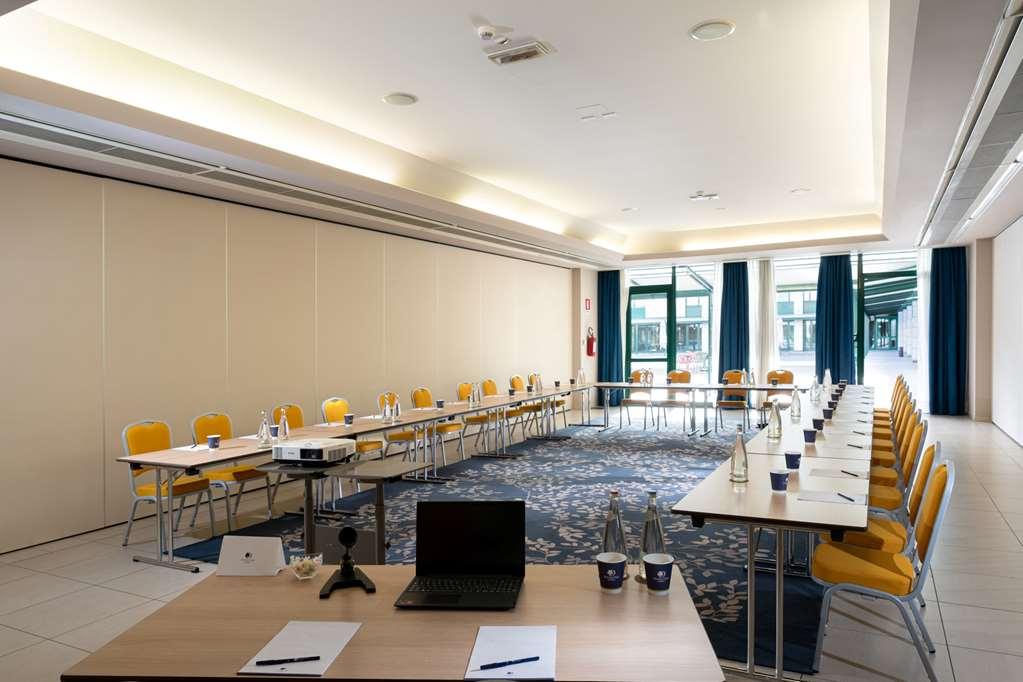 Doubletree By Hilton Milan Malpensa Solbiate Olona Hotell Bekvämligheter bild