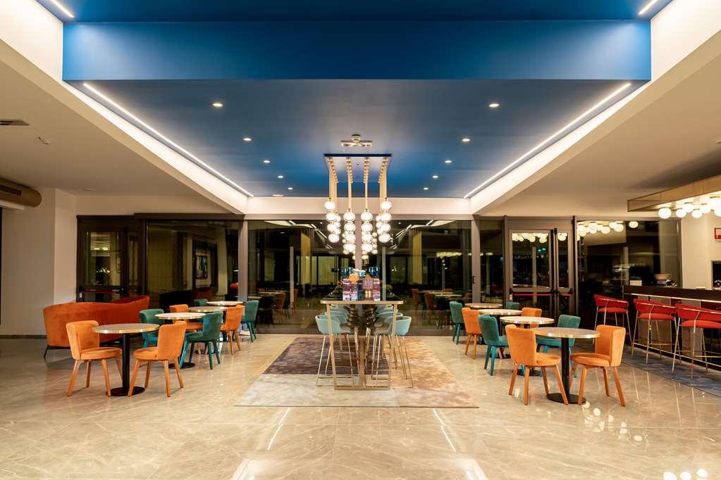 Doubletree By Hilton Milan Malpensa Solbiate Olona Hotell Restaurang bild